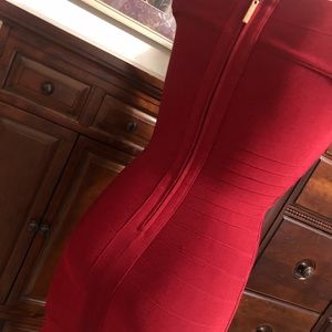 MARCIANO Los Angeles red bodycon gown